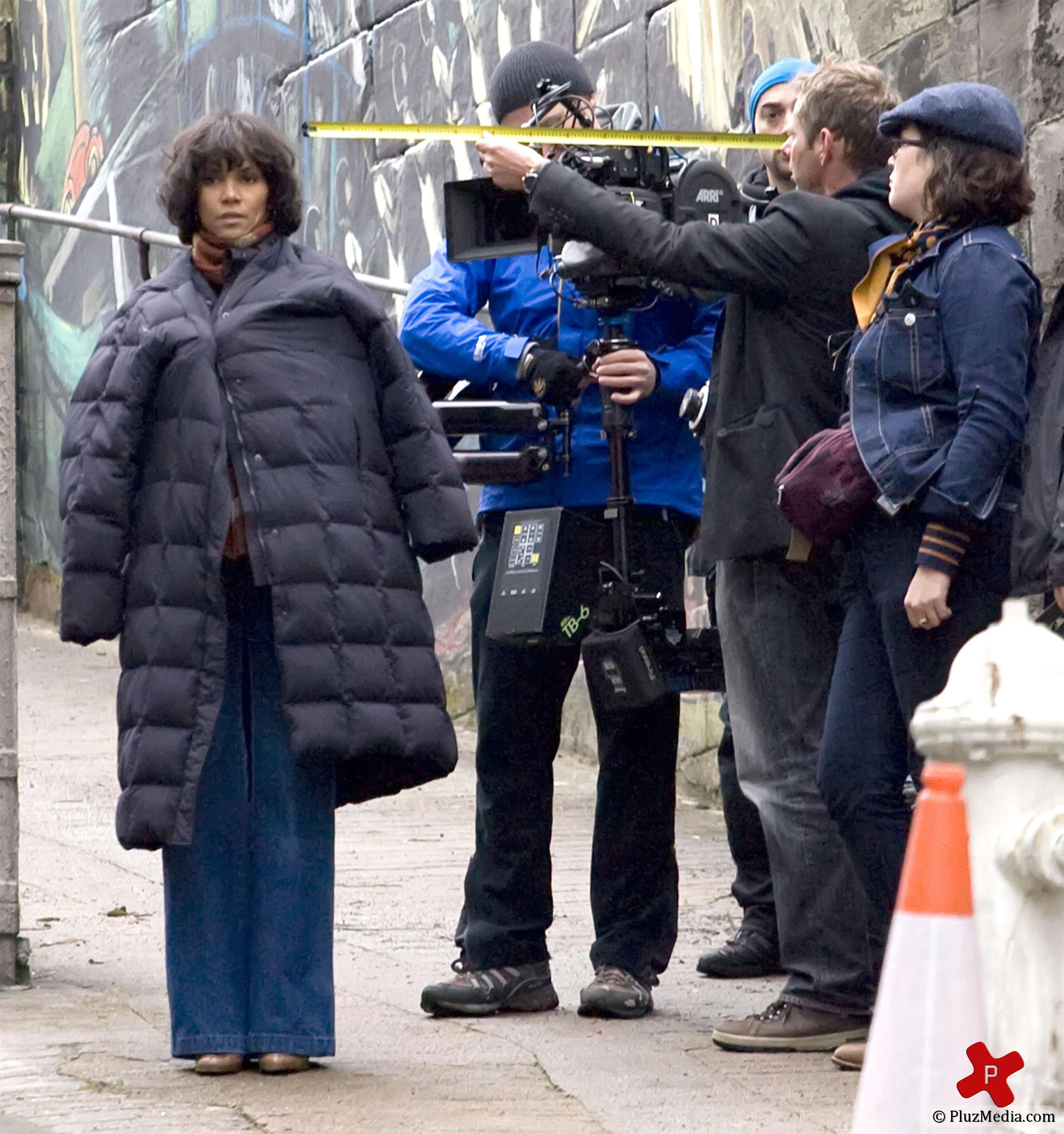 Halle Berry on the film set of 'Cloud Atlas' photos | Picture 77651